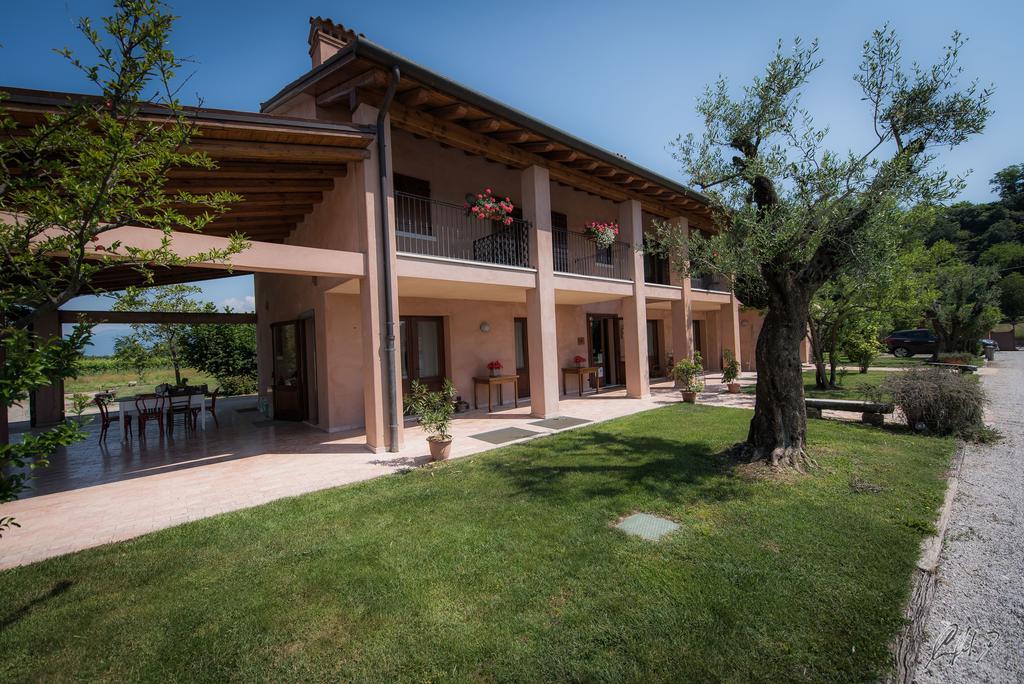 Agriturismo Morgan مونتيبلونا المظهر الخارجي الصورة